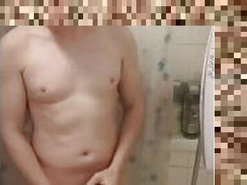 baignade, pisser, amateur, gay, fétiche, douche, solo, minet