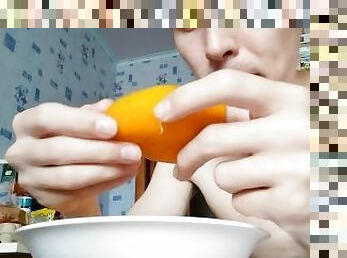 I eat orange very appetizingly