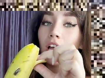 amateur, fellation, ejaculation-sur-le-corps, ejaculation, webcam, solo, banane