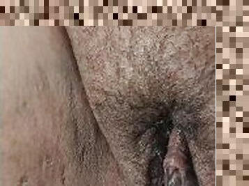 grosse, poilue, masturbation, chatte-pussy, giclée, amateur, milf, latina, belle-femme-ronde, doigtage