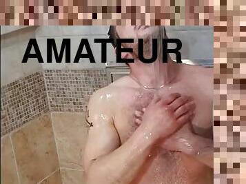 baignade, masturbation, amateur, gay, jeune-18, percé, douche, solo, musclé, réalité