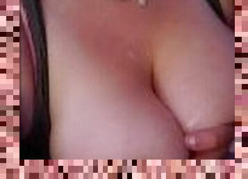 gros-nichons, mamelons, amateur, fellation, ejaculation, belle, seins, sucer