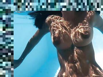 Venezuelan Juicy Teen Showing Big Tits Underwater