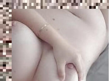 gros-nichons, masturbation, chatte-pussy, amateur, milf, belle-femme-ronde, solo, humide, réalité