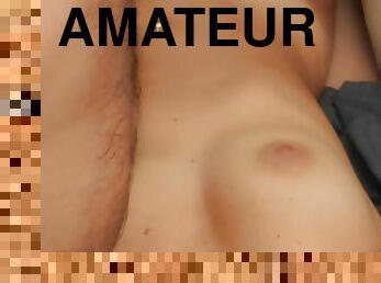 gros-nichons, masturbation, amateur, fellation-profonde, sur-le-visage, ejaculation