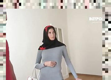Fuck arab girl with hijab-full video site name on video