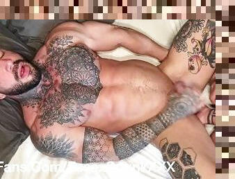 Muscle boy Danny Star gets tight hole opened out by daddy Scott Wild