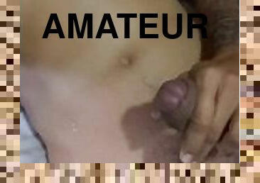 énorme, monstre, amateur, ejaculation-sur-le-corps, énorme-bite, gay, branlette, ejaculation, solo, tatouage