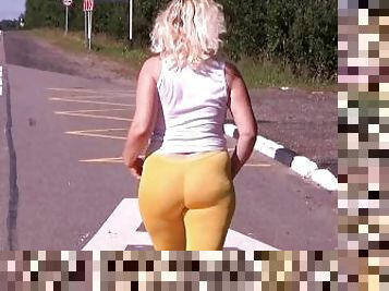 Yellow big ass flashing outdoor