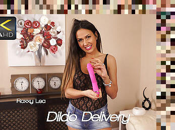 Roxxy Lea - Dildo Delivery - Sexy Videos - WankitNow