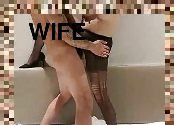 Big news, the wife-swapping game is about to start, The Best Royal Sister, the cuckold man likes to watch the wife being fucked, before and after t...