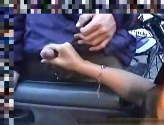 Handjob (seks dengan tangan wanita pada penis laki-laki