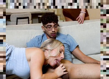 Mona Azar and Bunny Madison pleasuring nerdy dude in the living room